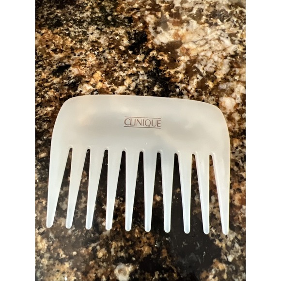 Vtg CLINIQUE Detangling Teasing Comb Hair Pick Ivory White Silver Letters 3.75" - Picture 1 of 2